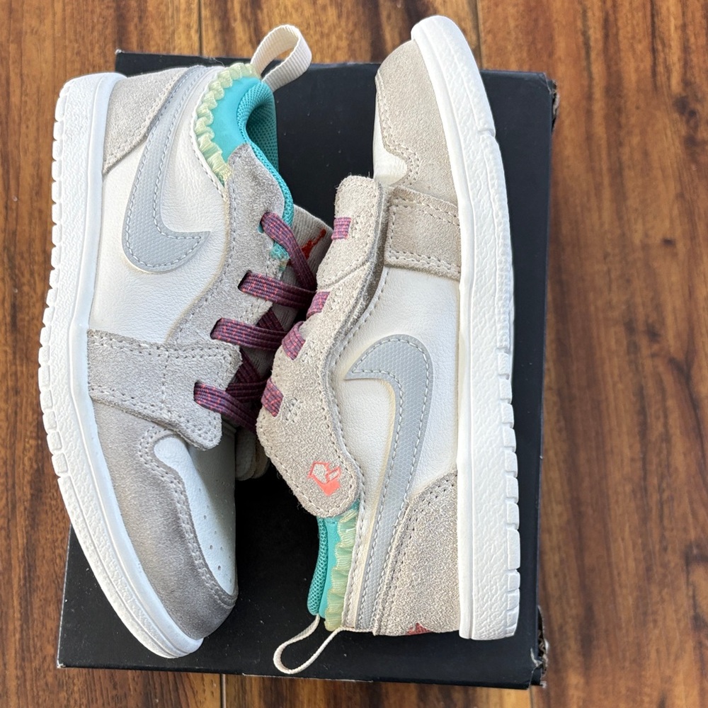 JORDAN 1 LOW ALT SE (TD)